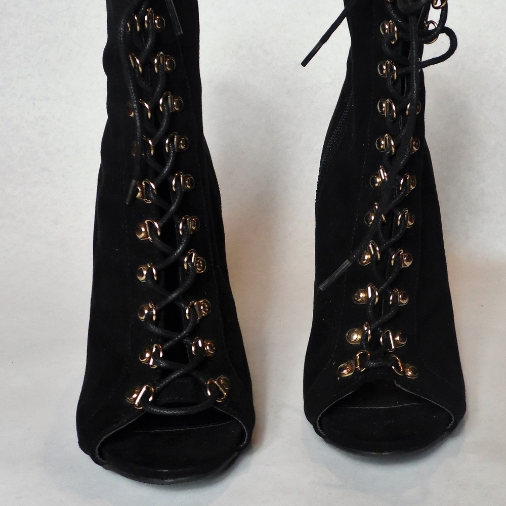 Wild Diva High Heels - Picture 3 of 4